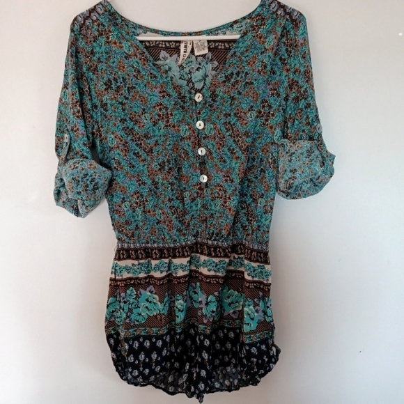 NWT Mimi Chica floral front button Bohemian v-neck romper | Blue green size M - Picture 3 of 7
